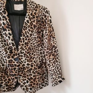 Dynamite Leopard print blazer Medium.